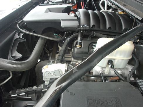Used 2015 Chevrolet Tahoe LT RWD image 45