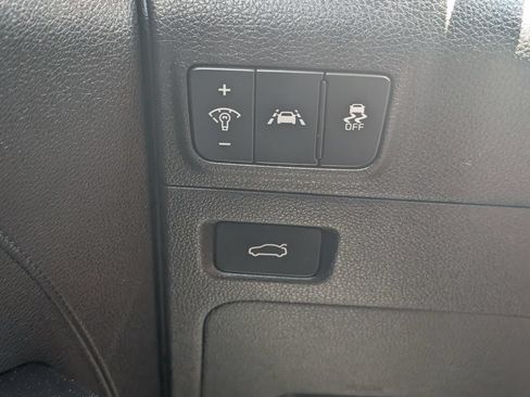 Used 2023 Kia K5 LXS FWD image 12