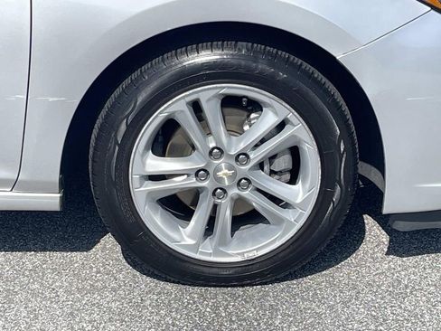 Used 2018 Chevrolet Cruze LT image 10