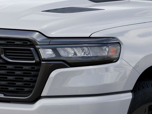 New 2026 RAM 1500 Express AWD/4WD image 25