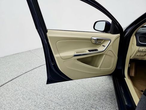 Used 2014 Volvo S60 T5 w/ Climate Package FWD image 22