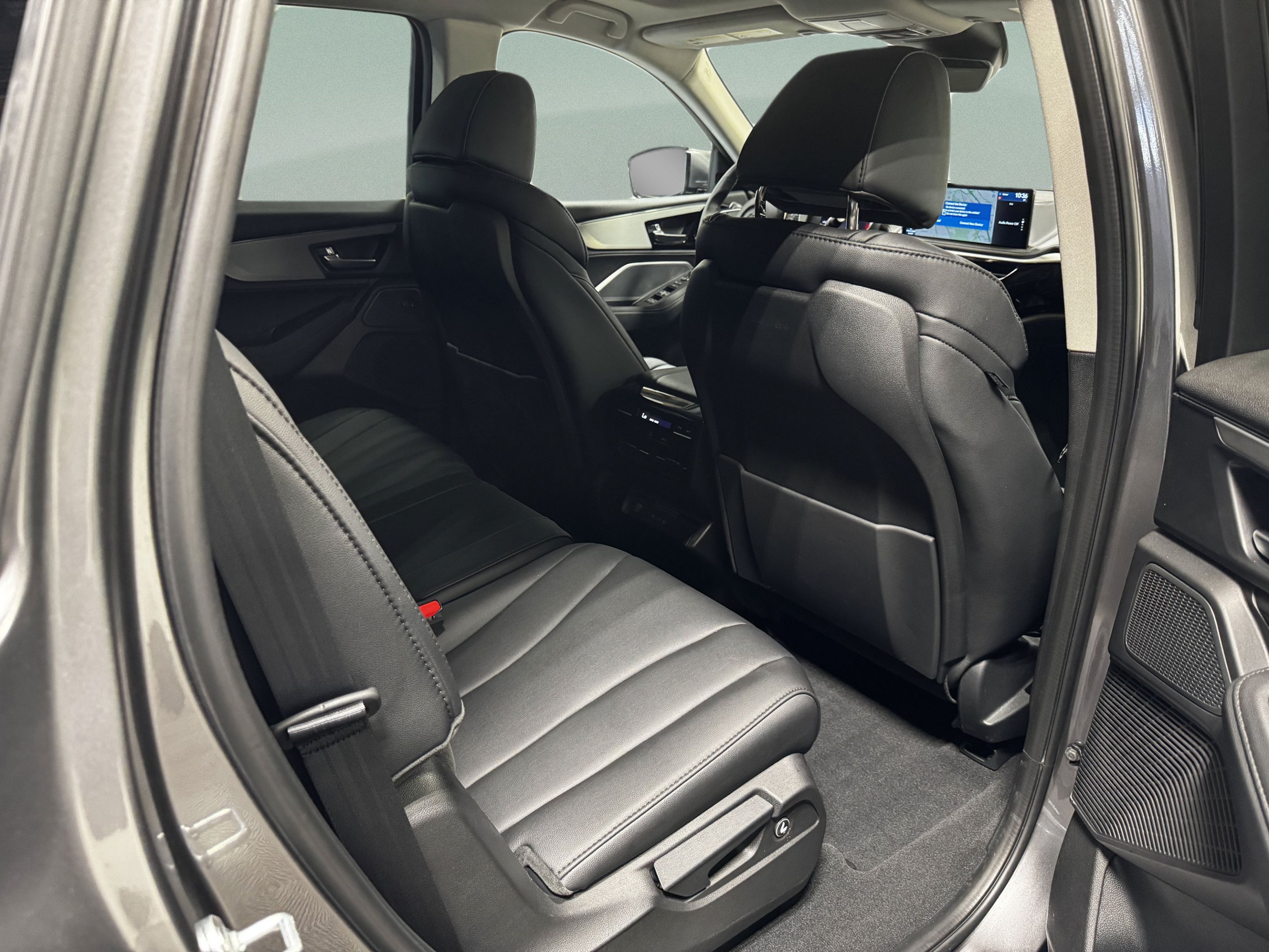 Certified 2026 Acura MDX FWD image 12