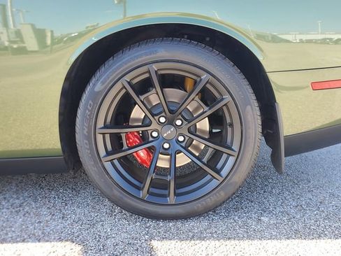 Used 2023 Dodge Challenger SRT Hellcat w/ Driver Convenience Group RWD image 7