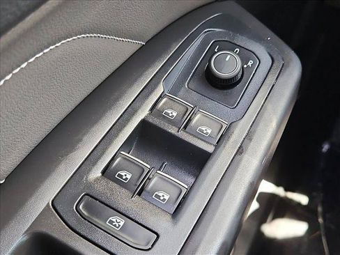 Used 2023 Volkswagen Atlas SE AWD/4WD image 11