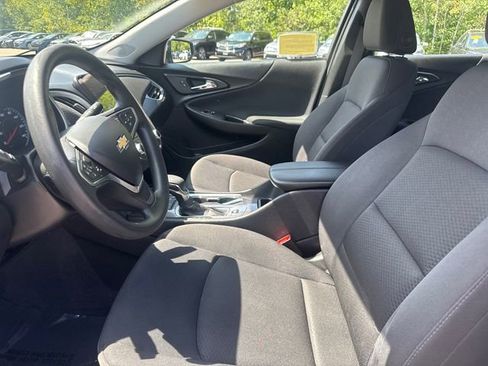 Used 2023 Chevrolet Malibu LT image 37