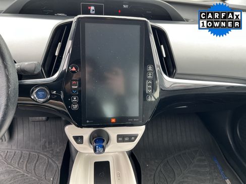 Used 2017 Toyota Prius Prime Advanced w/ Carpet Mat Package FWD image 9
