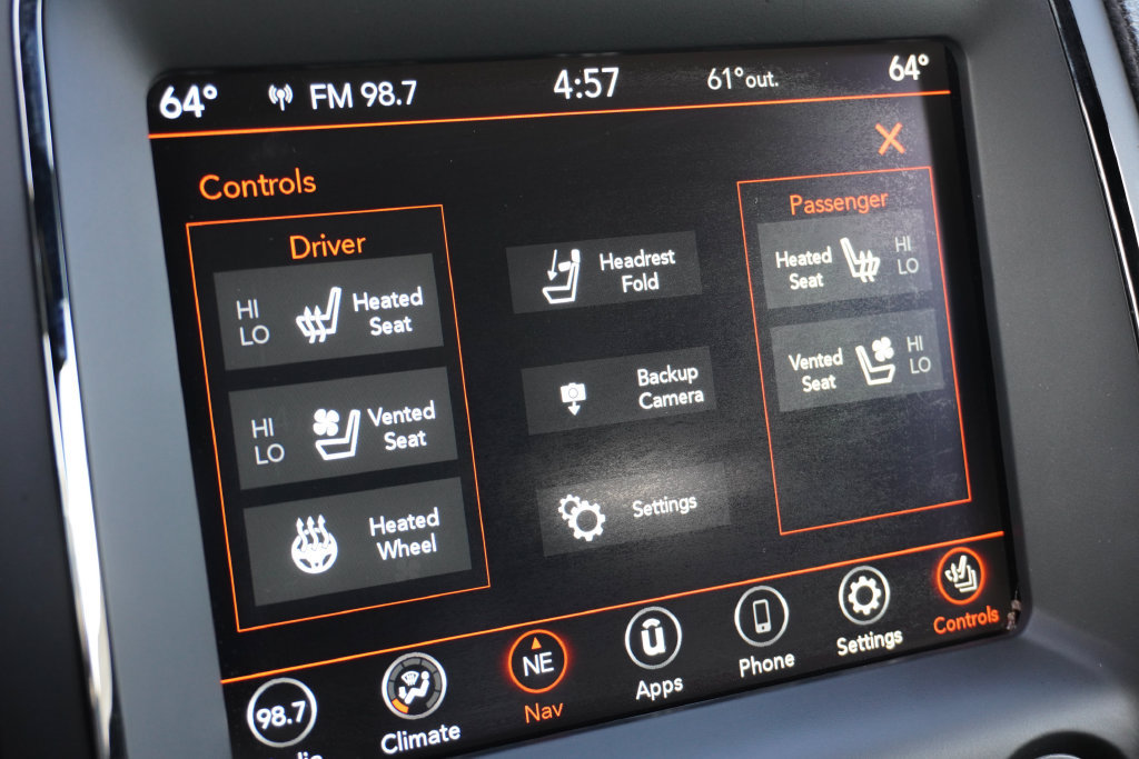 Used 2020 Dodge Durango R/T w/ Blacktop Package AWD/4WD image 32