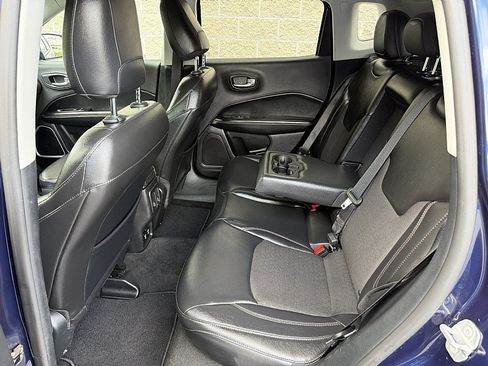 Used 2018 Jeep Compass Latitude w/ Popular Equipment Group AWD/4WD image 25