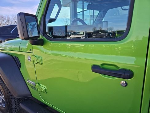 Used 2020 Jeep Wrangler Unlimited Sport S image 30