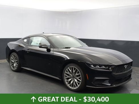 Used 2024 Ford Mustang Premium image 4