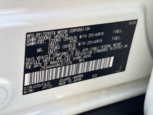 Certified 2021 Toyota Venza LE w/ Carpet Mat Package (TMS) AWD/4WD image 33
