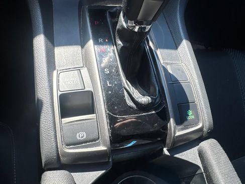 Used 2018 Honda Civic EX image 27