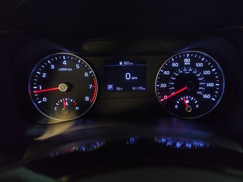 Used 2020 Kia Forte LXS FWD image 23