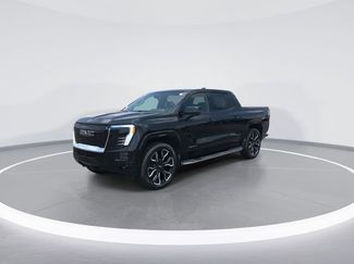 New 2025 GMC Sierra EV Denali video 4