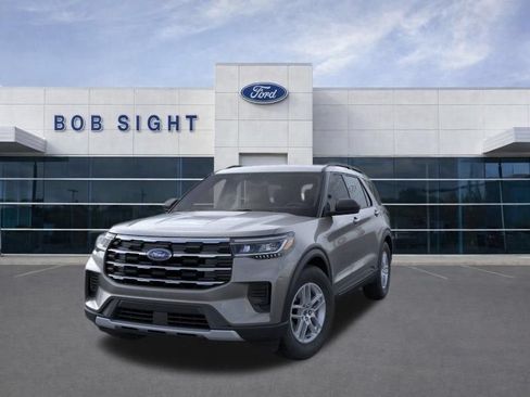 New 2026 Ford Explorer Active AWD/4WD image 3