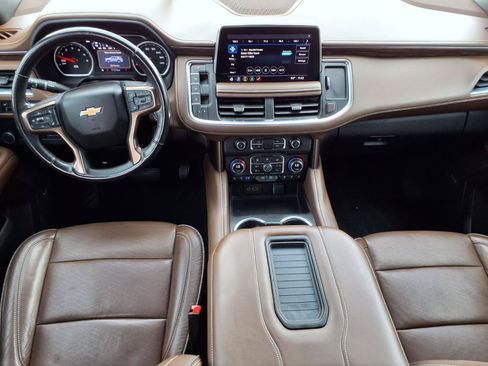 Used 2021 Chevrolet Tahoe High Country w/ Premium Package RWD image 4