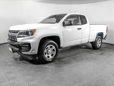 Used 2022 Chevrolet Colorado W/T image 2