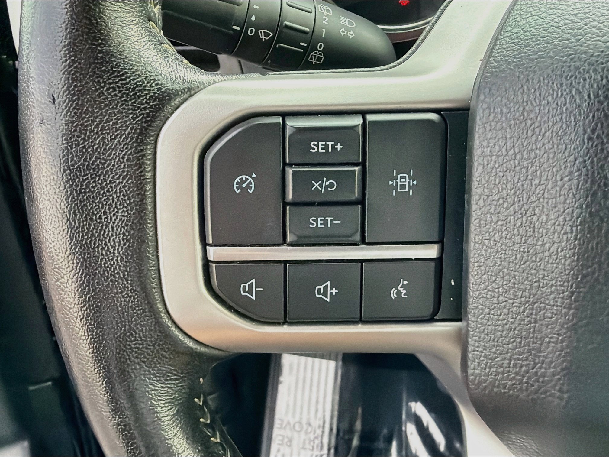 Used 2024 Ford Expedition Max XLT AWD/4WD image 39