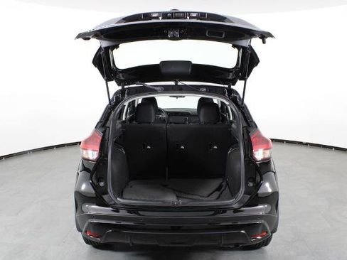 Certified 2025 Nissan Kicks Play S FWD image 17