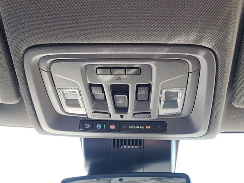 New 2026 GMC Sierra 1500 SLT w/ SLT Premium Plus Package image 36