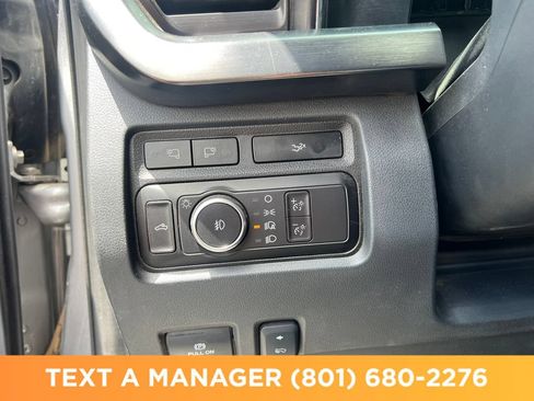 Used 2023 Ford F250 Lariat w/ Lariat Ultimate Package AWD/4WD image 29