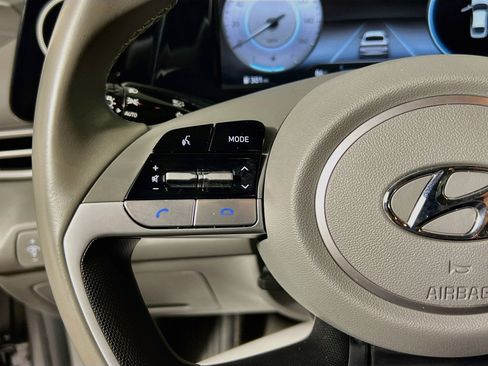 Used 2022 Hyundai Elantra SEL w/ Convenience Package FWD image 18