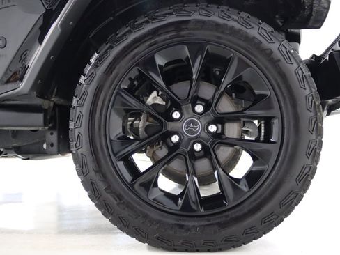 Used 2024 Jeep Gladiator Sport AWD/4WD image 74