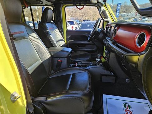 Used 2023 Jeep Wrangler Rubicon w/ Cold Weather Group image 16