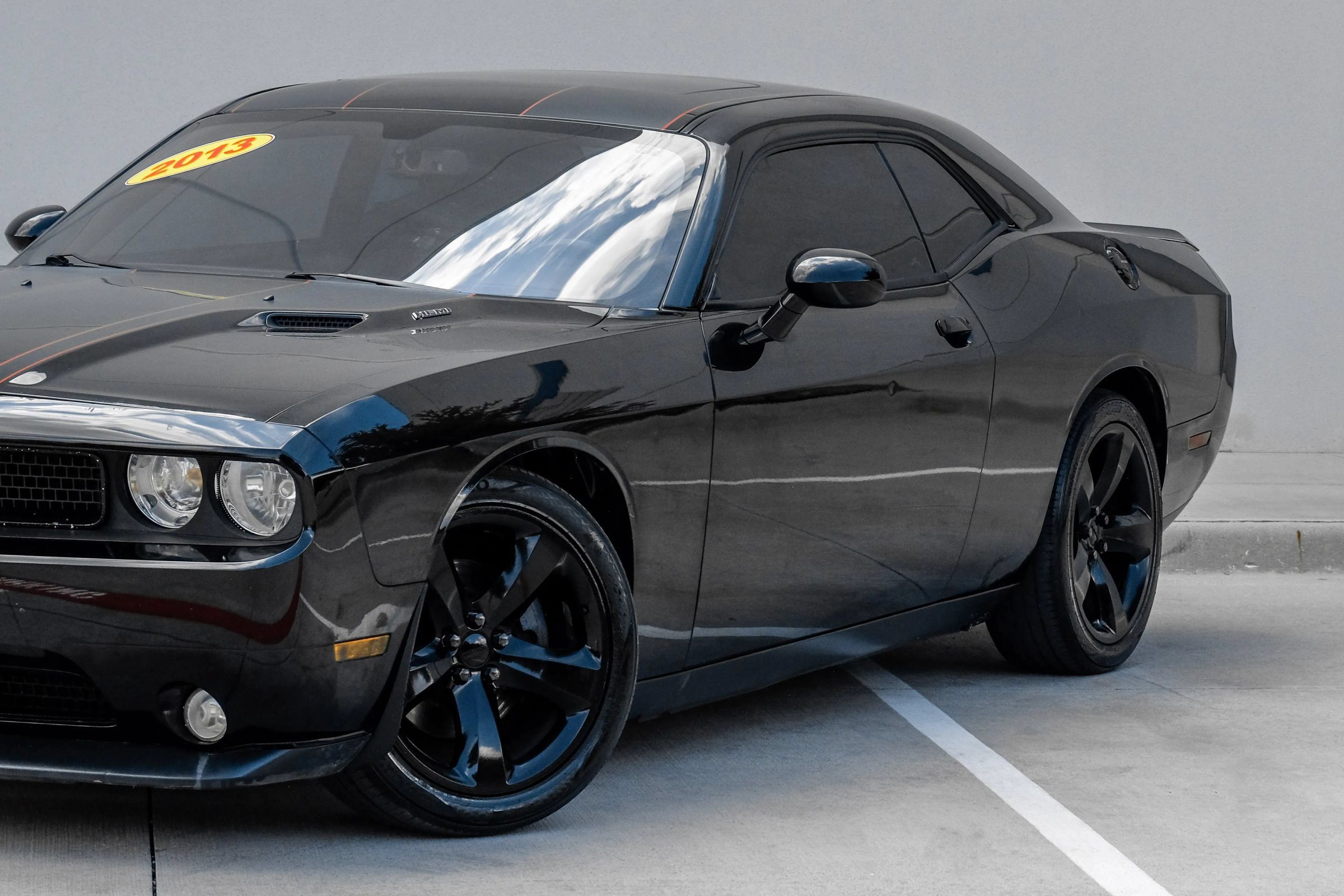 Used 2013 Dodge Challenger R/T w/ Blacktop Pkg RWD image 9
