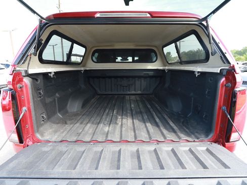 Used 2023 Chevrolet Colorado LT w/ LT Convenience Package III RWD image 24