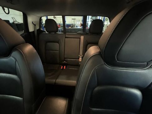Used 2019 GMC Canyon SLT w/ Driver Alert Package AWD/4WD image 27