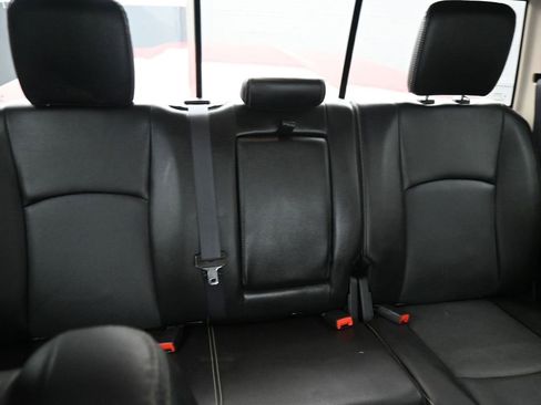 Used 2015 RAM 1500 Laramie w/ Convenience Group image 23