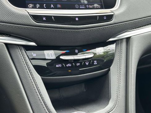 Used 2020 Cadillac XT5 Sportv w/ LPO, Floor Liner Package AWD/4WD image 26