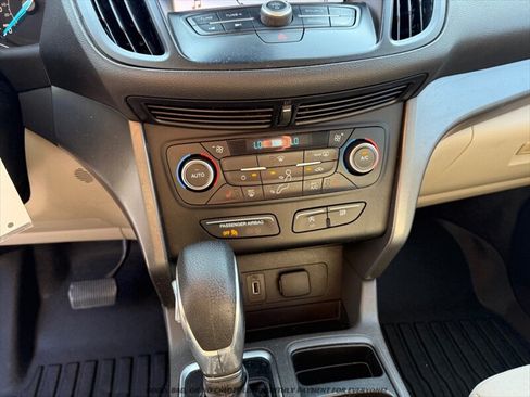 Used 2018 Ford Escape SE w/ Ford Safe & Smart Package AWD/4WD image 26