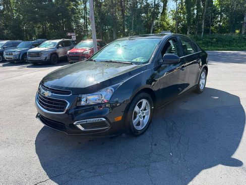 Used 2016 Chevrolet Cruze LT FWD image 1