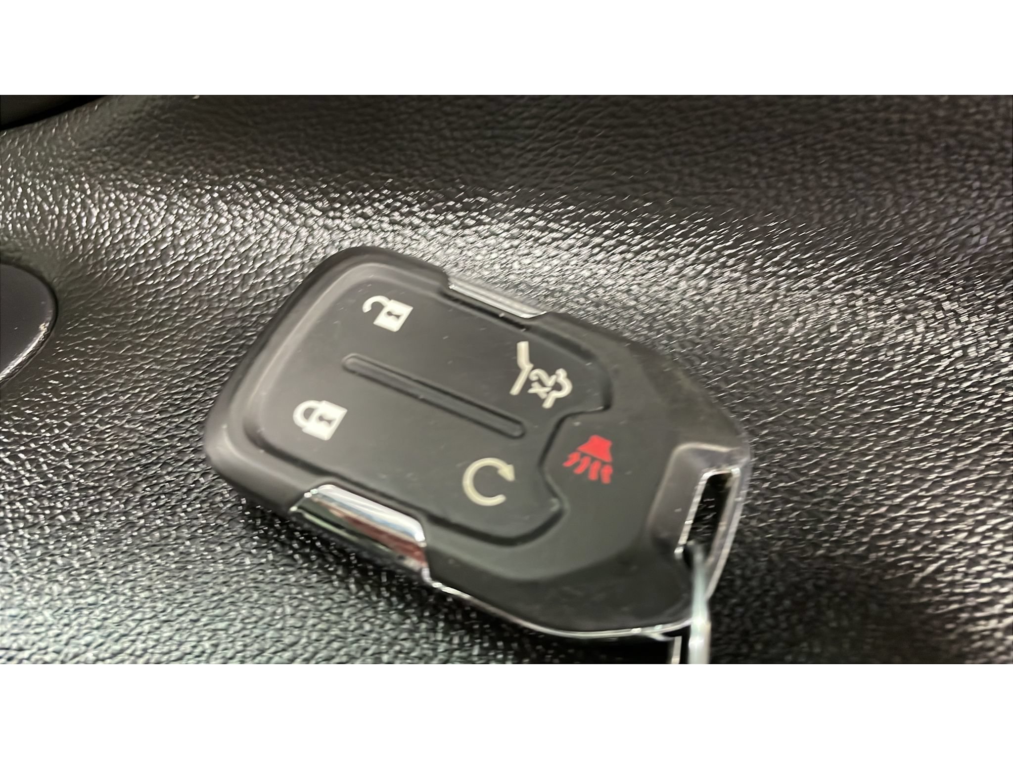 Used 2024 GMC Terrain AT4 w/ Tech Package AWD/4WD image 18