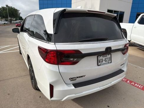 Used 2025 Honda Odyssey Sport-L image 7