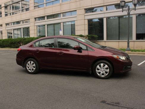 Used 2015 Honda Civic LX image 2