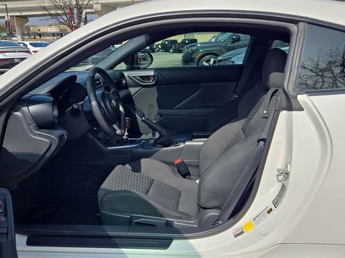 Used 2024 Toyota GR86 image 10