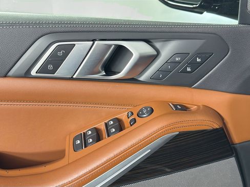 Used 2021 BMW X5 xDrive45e w/ M Sport Package image 18