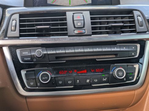 Used 2015 BMW 428i Convertible image 28