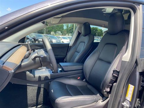 Used 2024 Tesla Model Y Long Range AWD/4WD image 10