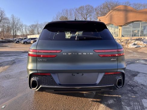 Used 2023 Genesis GV70 2.5T w/ Advanced Package image 4