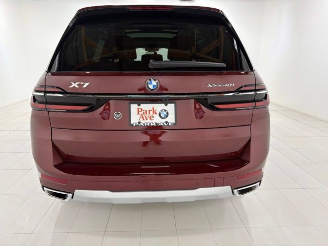 Used 2026 BMW X7 xDrive40i AWD/4WD image 4
