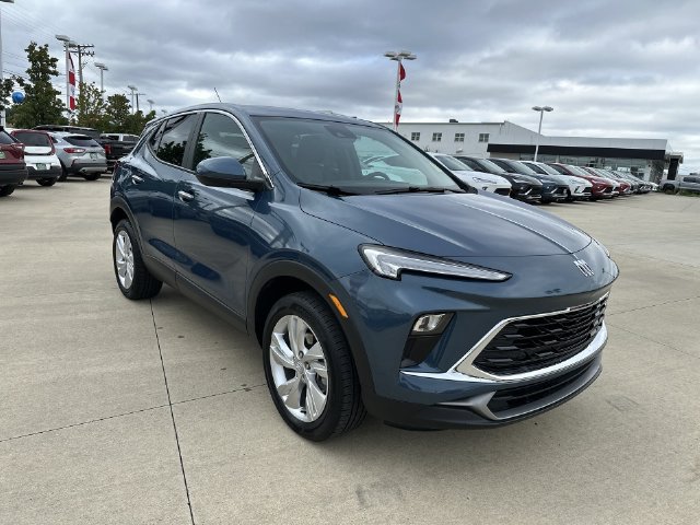 Certified 2024 Buick Encore GX Preferred AWD/4WD image 18