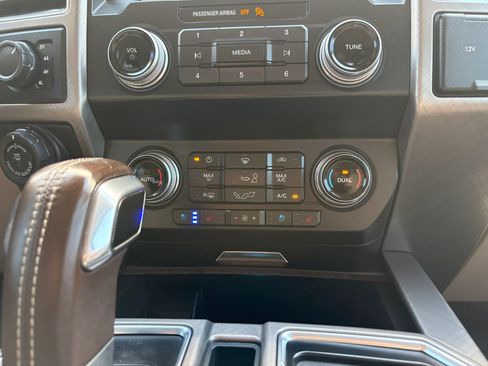 Used 2019 Ford F150 Limited w/ Trailer Tow Package AWD/4WD image 11