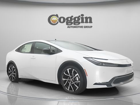 New 2026 Toyota Prius Plug-In Hybrid image 27