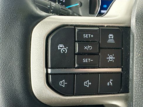 Used 2022 Ford Expedition Max Limited image 12