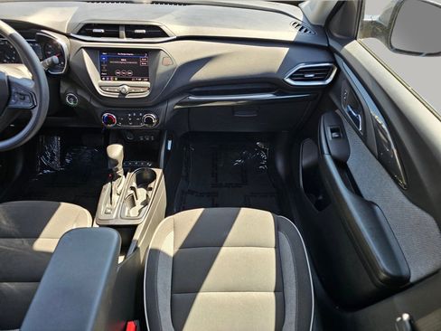 Used 2023 Chevrolet TrailBlazer LT image 4