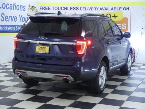 Used 2016 Ford Explorer XLT w/ Equipment Group 202A AWD/4WD image 7